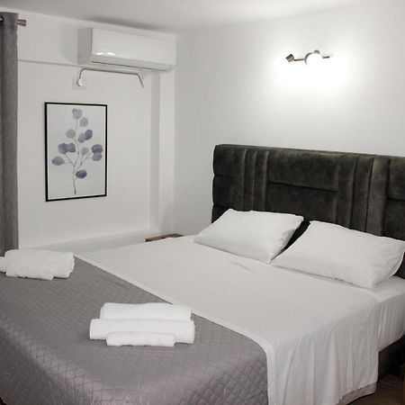 Elite Hotel Sarandë 외부 사진
