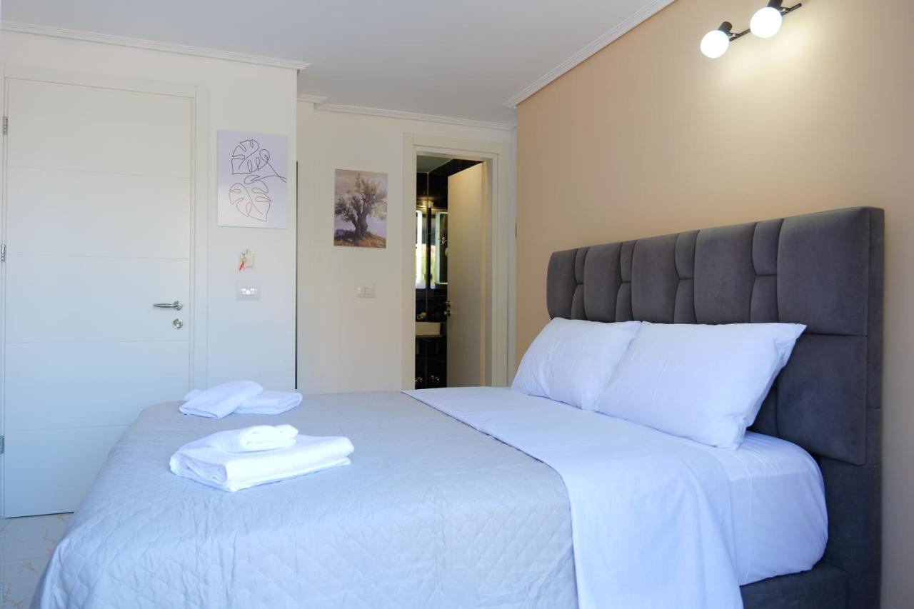 Elite Hotel Sarandë 외부 사진