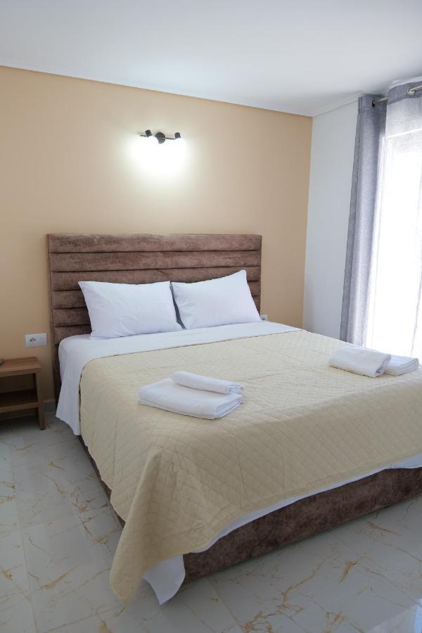 Elite Hotel Sarandë 외부 사진