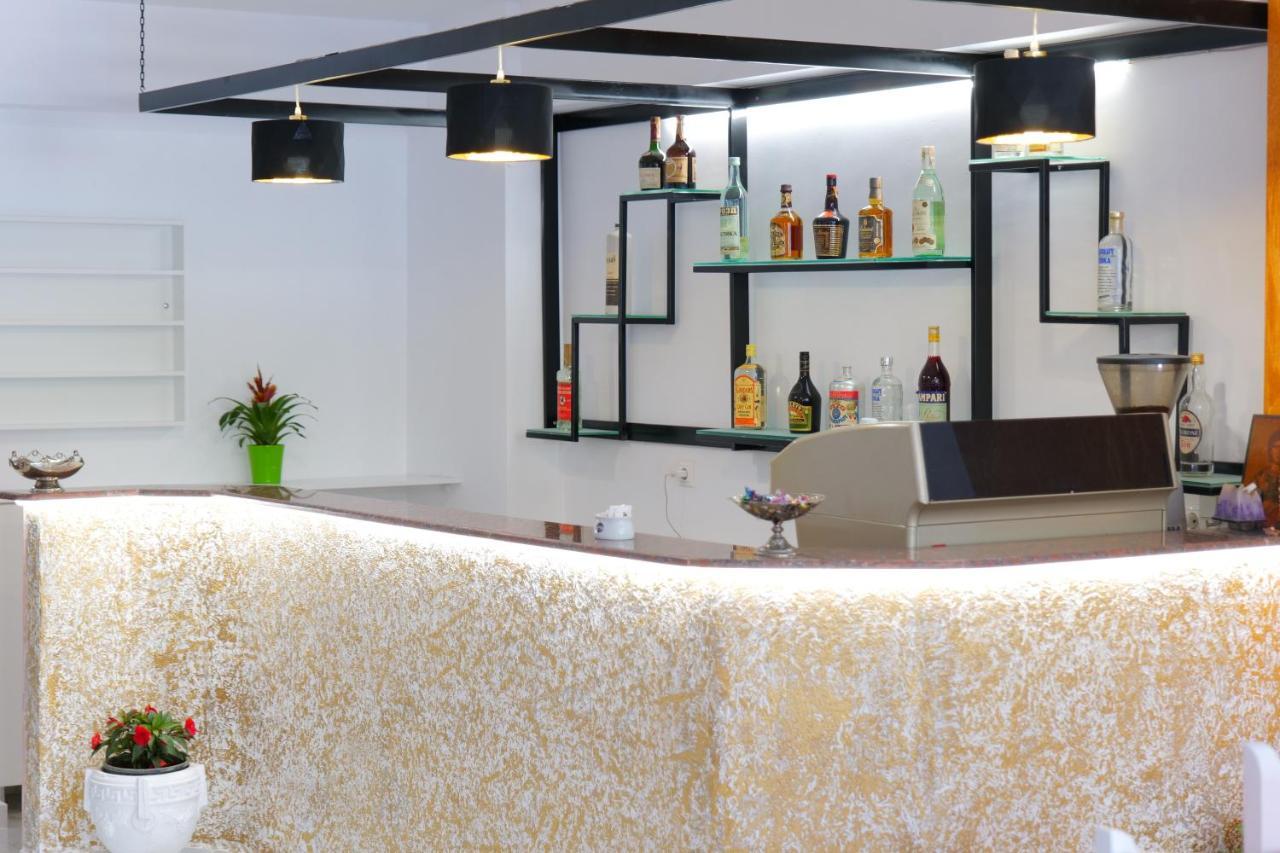 Elite Hotel Sarandë 외부 사진