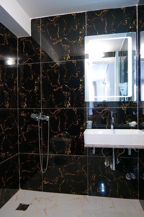Elite Hotel Sarandë 외부 사진