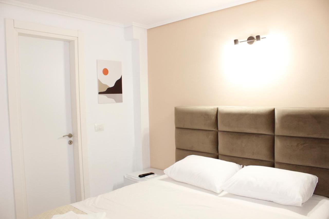 Elite Hotel Sarandë 외부 사진